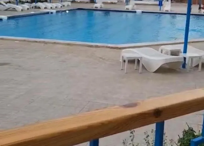 Apartman شالية فى قرية ميراج باى *
